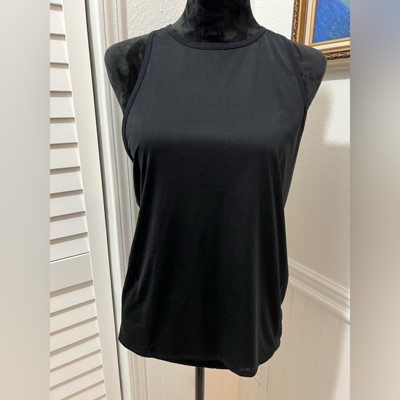 EUC Lululemon Black Racerback Style Tank Sz 6 - Picture 2 of 5